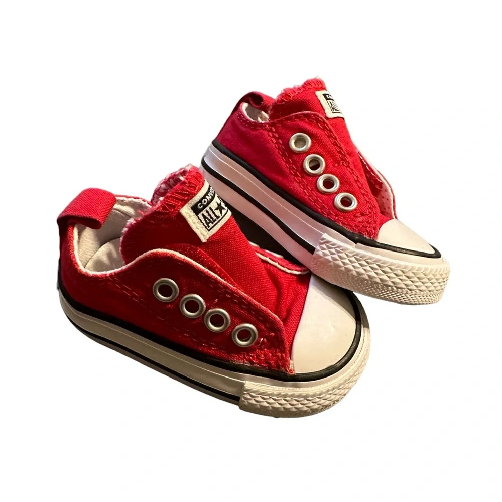 Converse - Picture 2 of 8